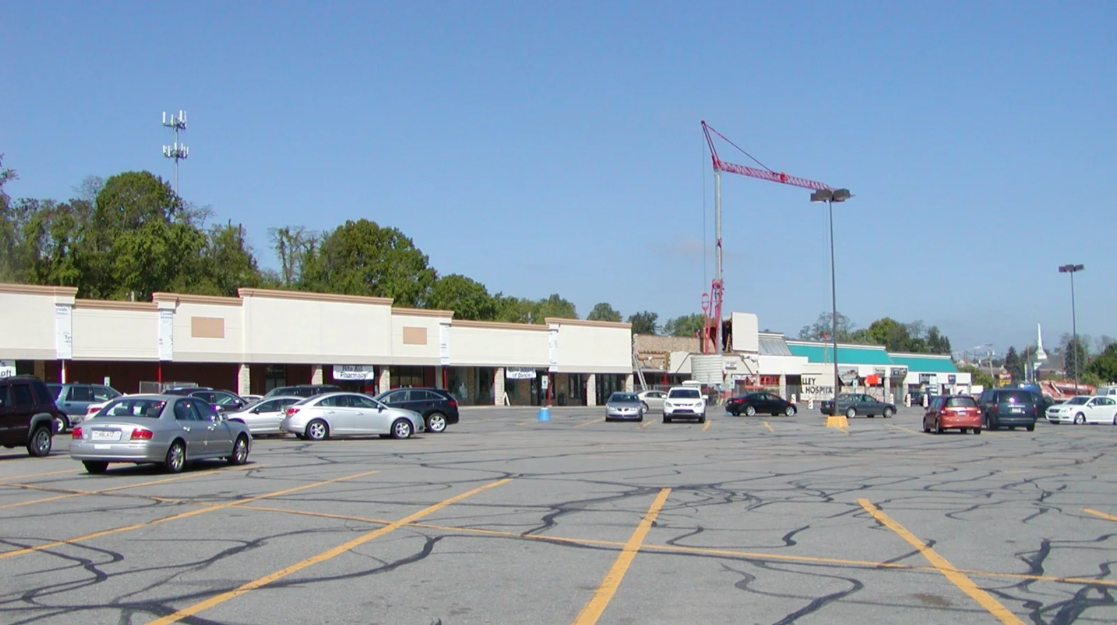 Kenmawr Plaza